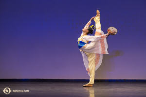 Shen Yun's Ellie Rao, who received Honorable Mention in the adult female division. Shen Yun's Kenji Kobayashi, who received first place in the adult male division.
