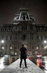 A closer look at night. Philly&rsquo;s City Hall, with its 700 rooms, is the largest municipal building in the United States! (Photo by William Li)