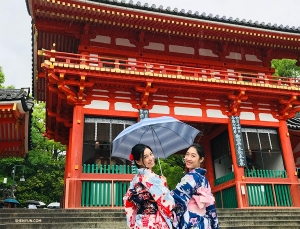 Next, like many of our performers, they traveled to Japan to experience its beautiful traditional culture—Diana Teng (left) and Ashley Wei visiting Yasaka Shrine in kimonos.
